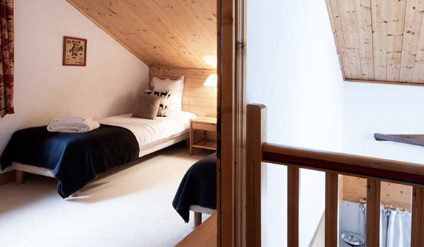 chalet-epena-twin-bedroom2